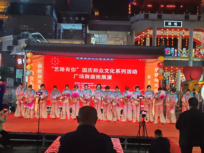 资讯