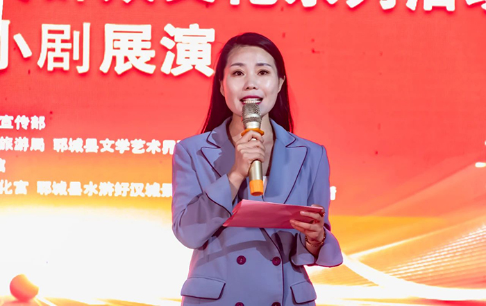资讯