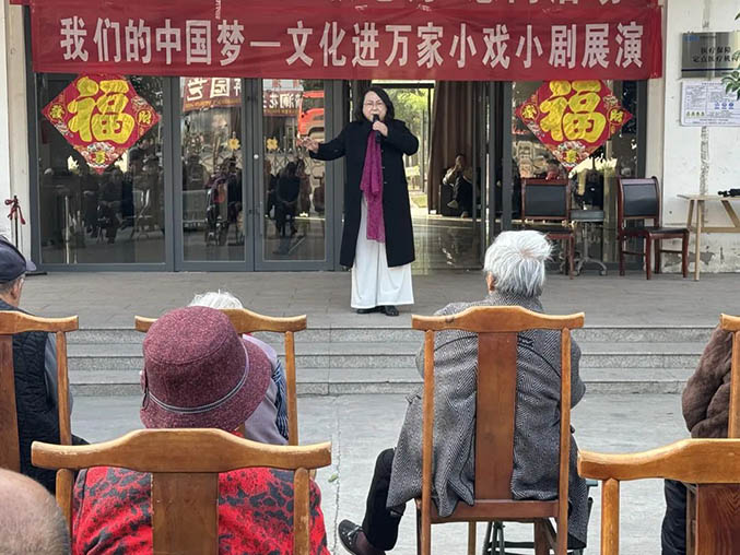 资讯